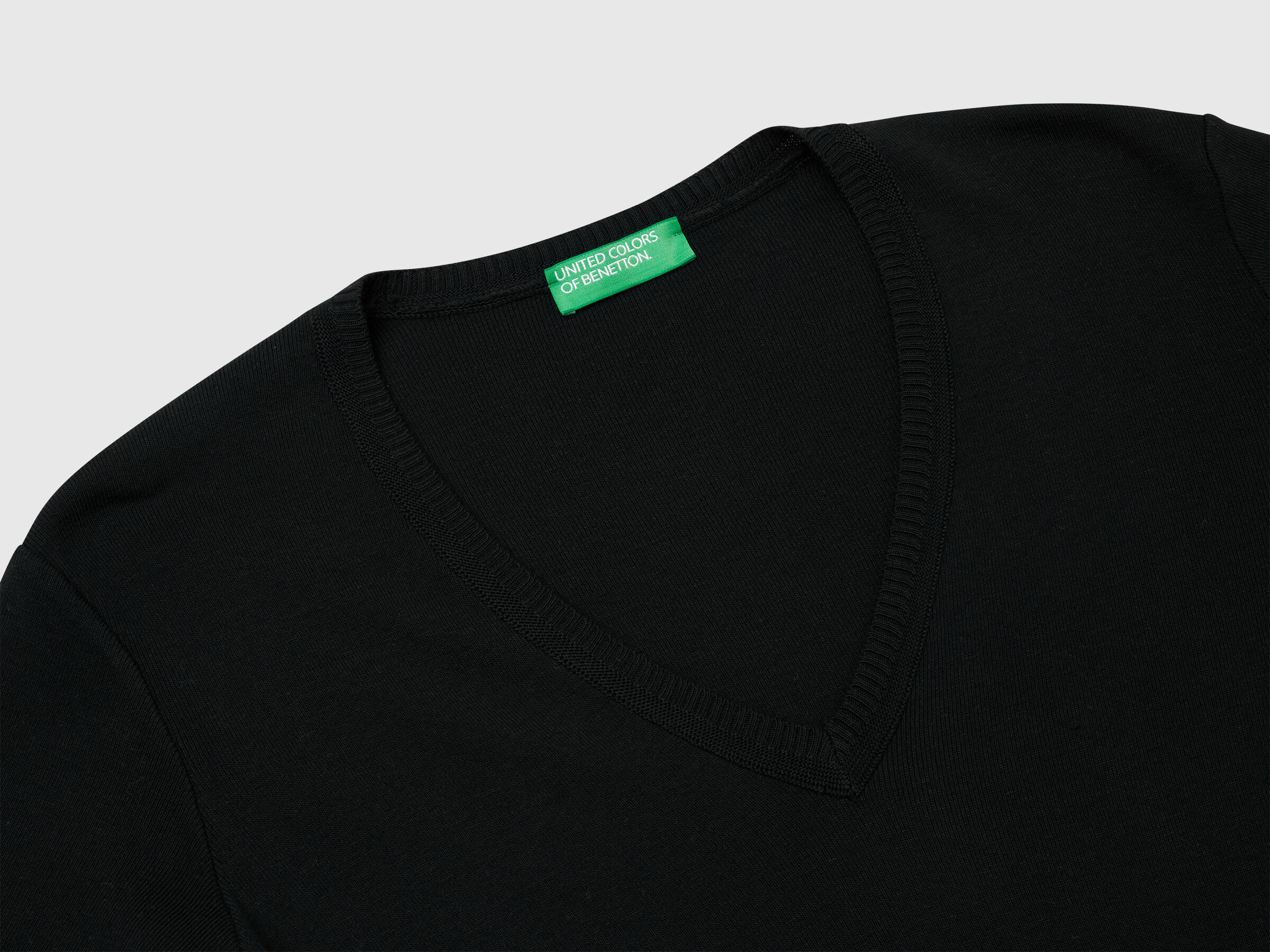 V NECK SWEATER L/S Women image number 7